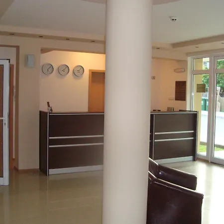 Astra Szálloda Ravda