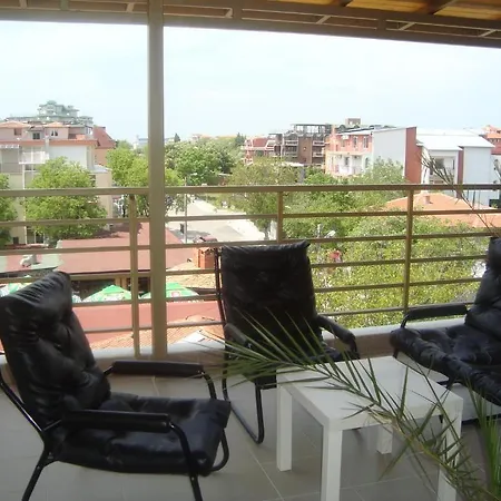 Astra Szálloda Ravda