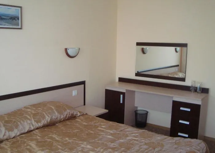 астра Равда