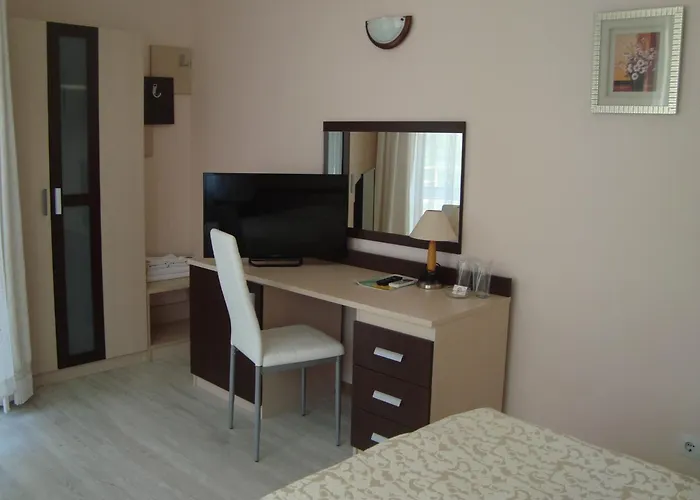 астра Равда