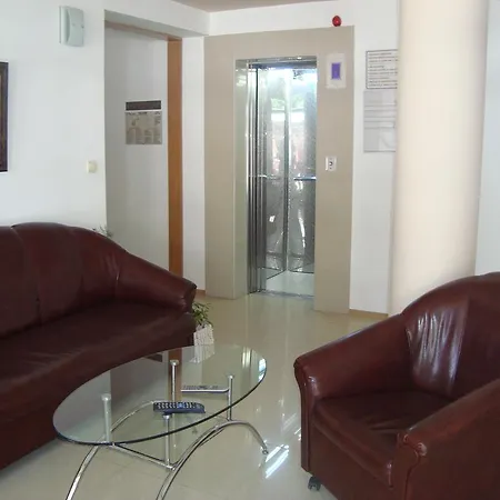 Astra Hotel Rawda
